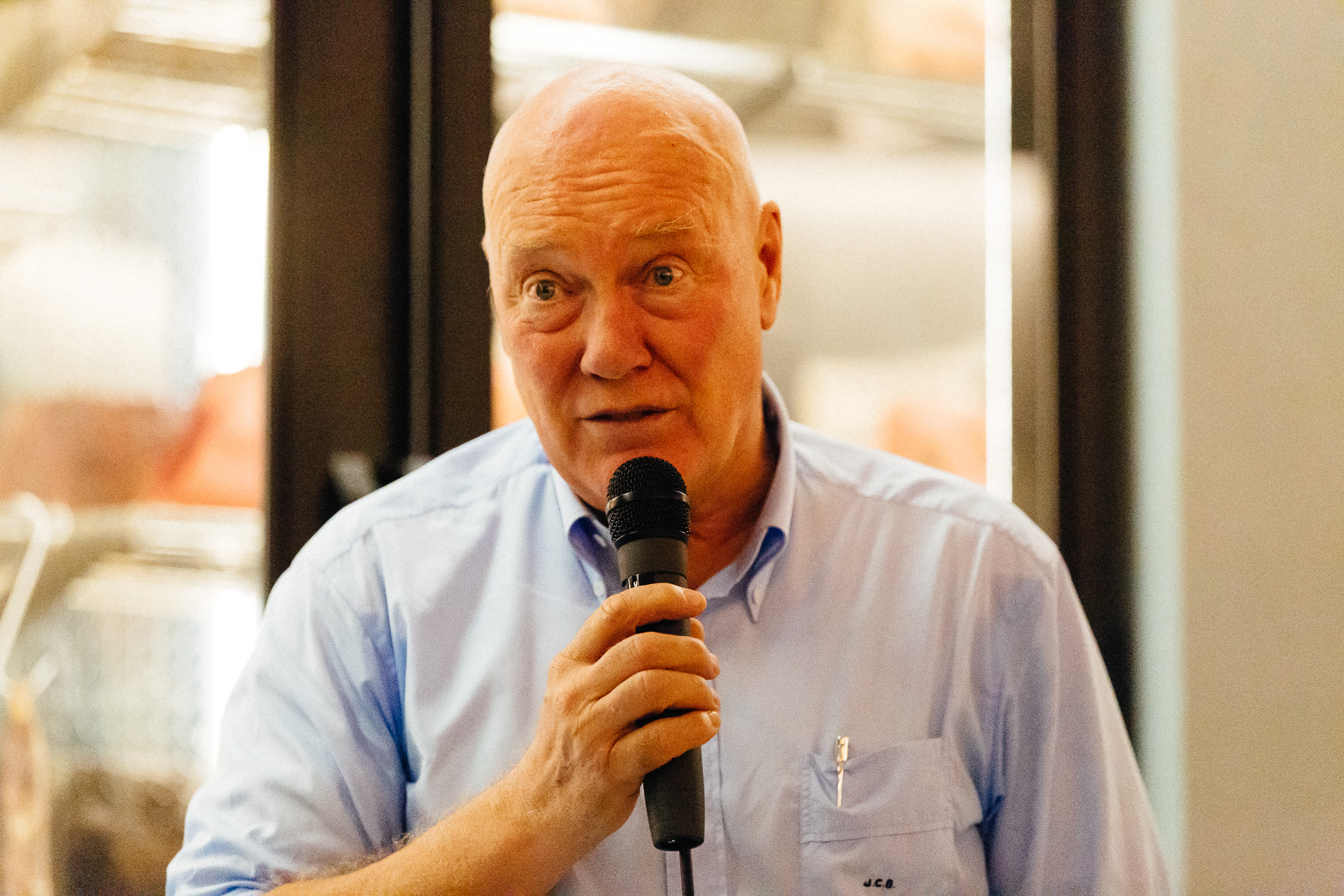 Jean-Claude Biver addresses the attendees. 